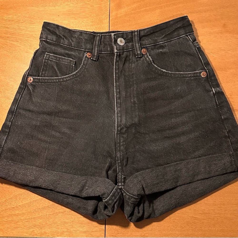 Zara Black High-Rise Rolled Hem Denim Shorts